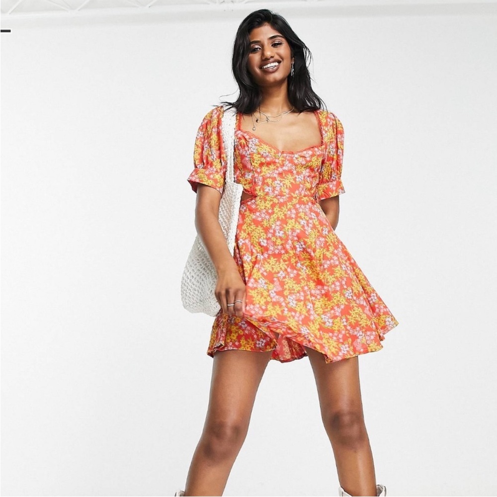 NWOT ASOS Design Cupped Red Floral Open Back Cut Out Tea Mini Dress size 8 - Picture 14 of 14